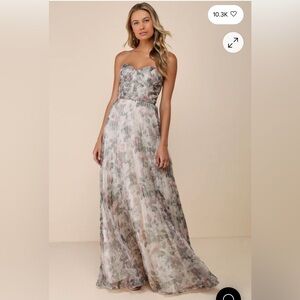 Lulu's Strapless Organza Floral Evening Gown